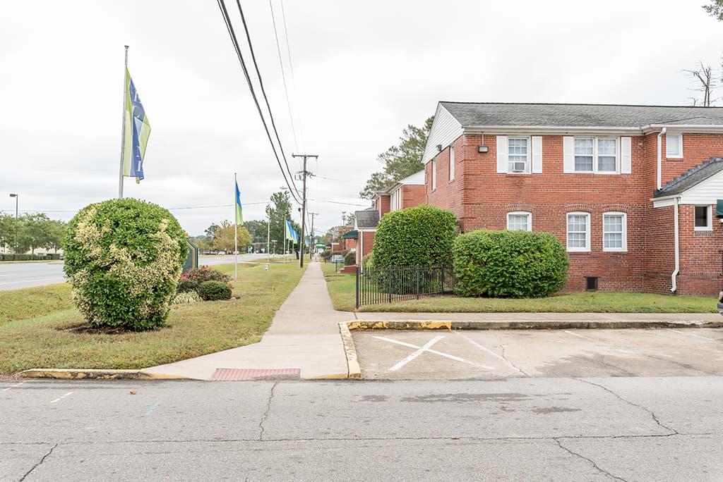 Bay View Garden Apartments Exterior