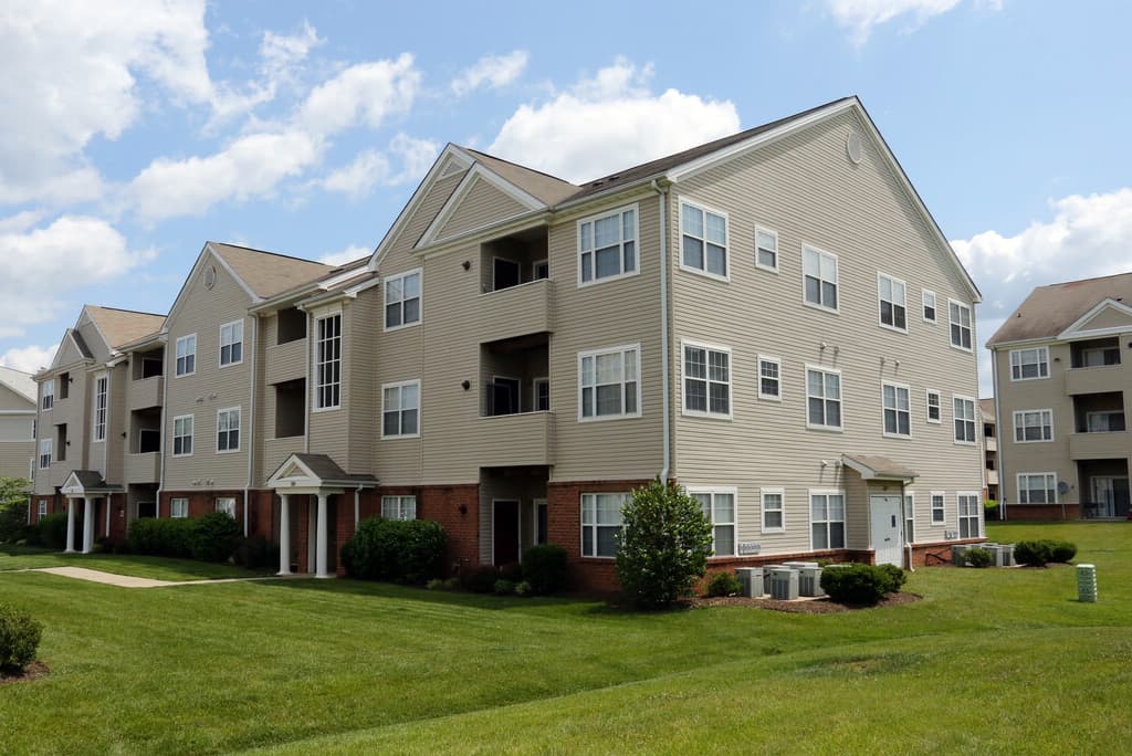 Seven Oaks Apartments Exterior